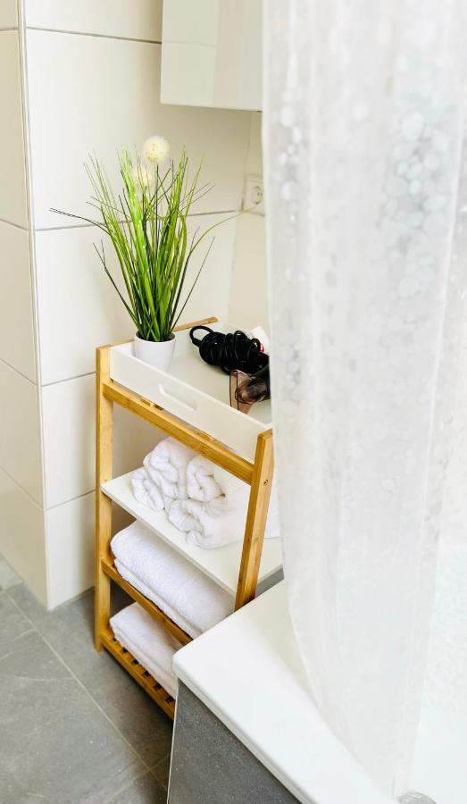 3Room- Central, Modern Near Mtu- The Tulip By Lakescape Fewos Friedrichshafen Exterior photo